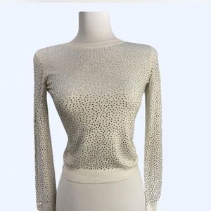 Alice + Olivia Size Small
Cream and silver beaded sweater